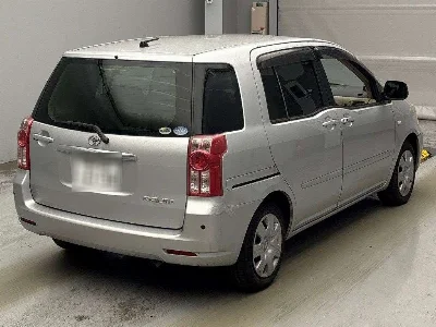 TOYOTA RAUM