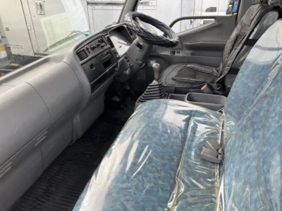 MITSUBISHI CANTER