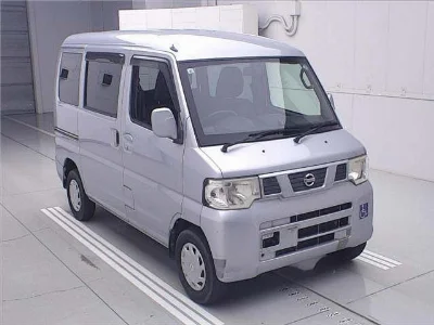 NISSAN CLIPPER VAN