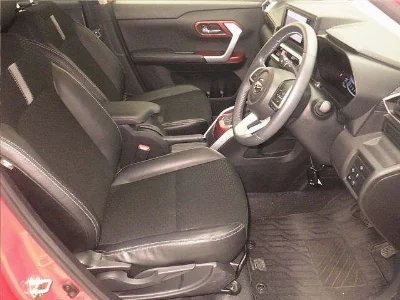 DAIHATSU ROCKY