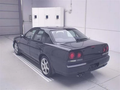 NISSAN SKYLINE