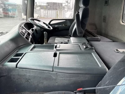 MITSUBISHI FUSO SUPER GREAT