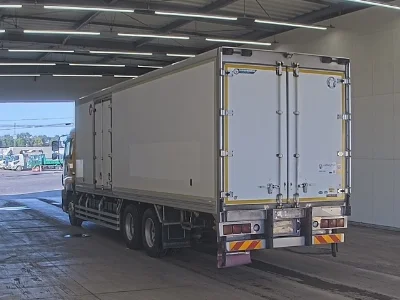 ISUZU GIGA