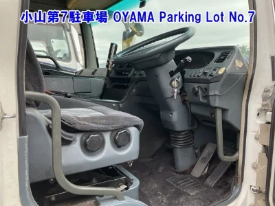 MITSUBISHI FUSO SUPER GREAT