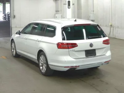 VOLKSWAGEN PASSAT VARIANT