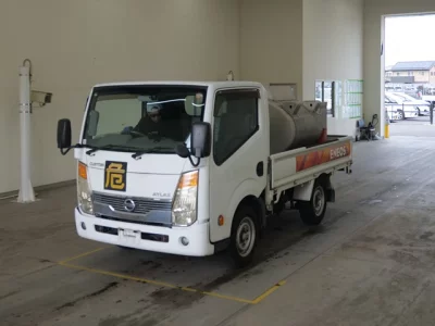 Nissan Atlas