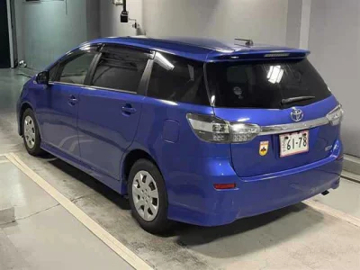 TOYOTA WISH