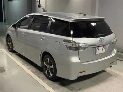 TOYOTA WISH