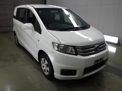 HONDA FREED SPIKE