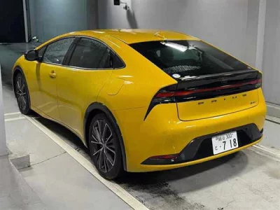 TOYOTA PRIUS