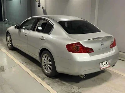 NISSAN SKYLINE
