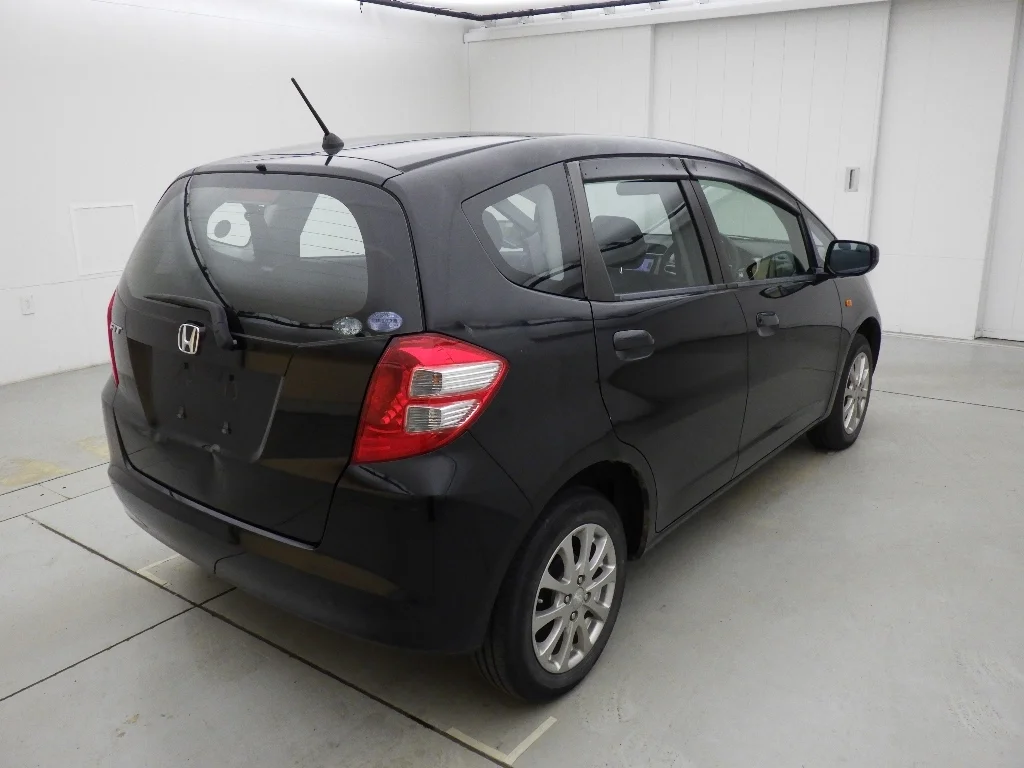 Honda Fit  с аукциона в Японии