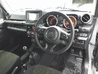 Цена авто Suzuki Jimny Sierra с аукционов Японии, номер кузова JB74W, пробег 42 000, оценка 3
