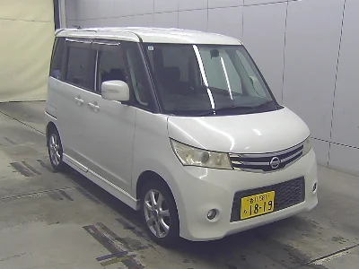 NISSAN ROOX