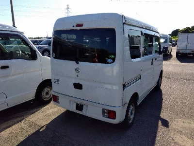 NISSAN CLIPPER VAN