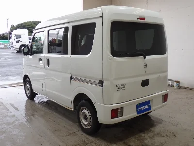 NISSAN CLIPPER VAN