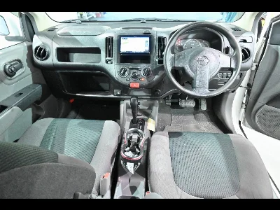 NISSAN AD