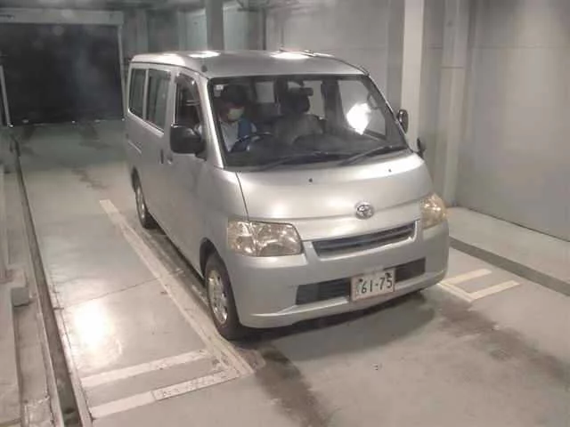 Toyota LiteAce Van  с аукциона в Японии