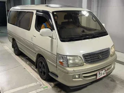 TOYOTA HIACE