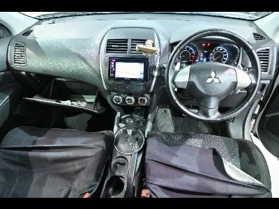 MITSUBISHI RVR