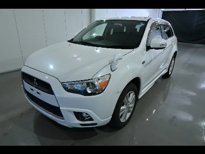 MITSUBISHI RVR