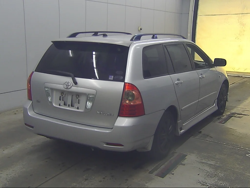 Toyota Corolla Fielder  с аукциона в Японии