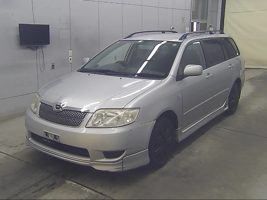 Toyota Corolla Fielder  с аукциона в Японии