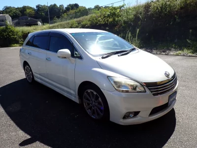 TOYOTA MARK X ZIO