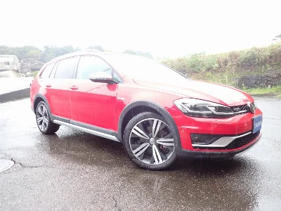 VOLKSWAGEN GOLF ALLTRACK