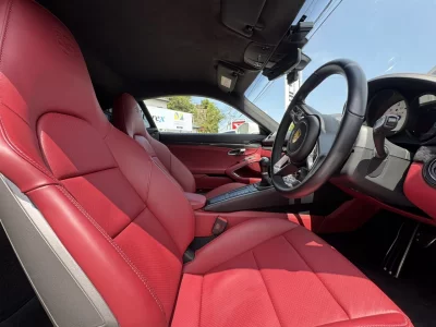 PORSCHE 718 CAYMAN