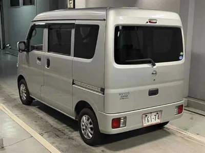 NISSAN CLIPPER VAN