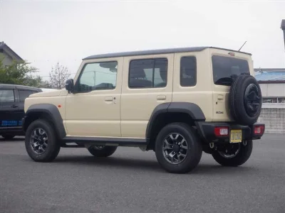 SUZUKI JIMNY NOMADE