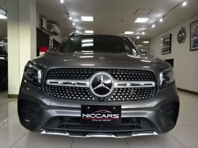 MERCEDES BENZ GLB