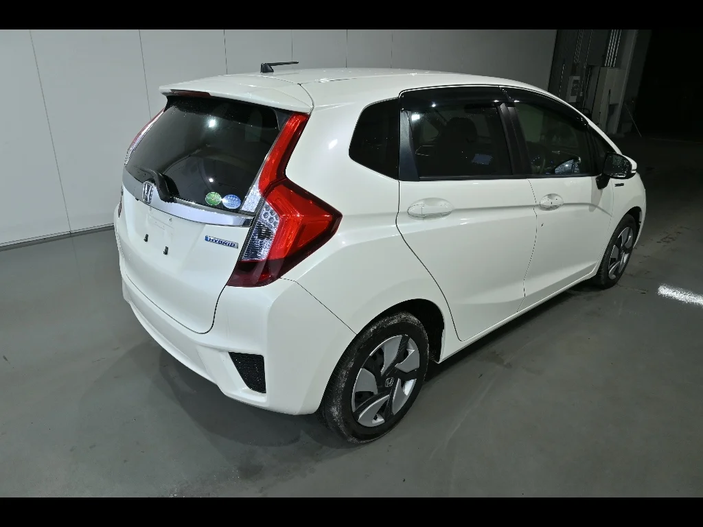 Honda Fit HYBRID F PACKAGE, миниатюра 2