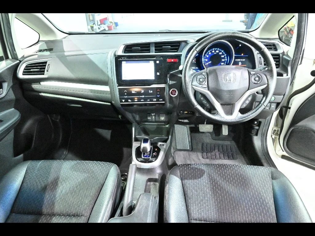 Honda Fit HYBRID L PACKAGE, миниатюра 3