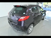Цена авто Mazda Demio с аукционов Японии, номер кузова DEJFS, пробег 86 000, оценка 6
