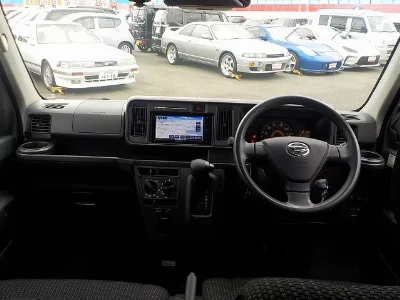 DAIHATSU HIJET VAN