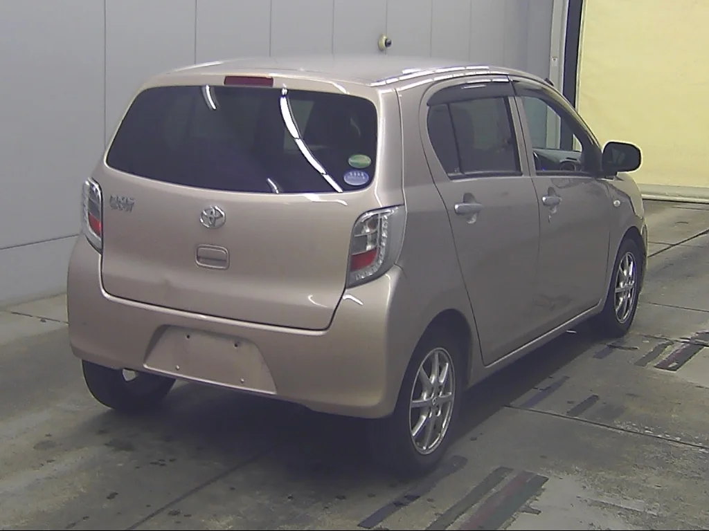 Toyota Pixis Epoch X, миниатюра 2
