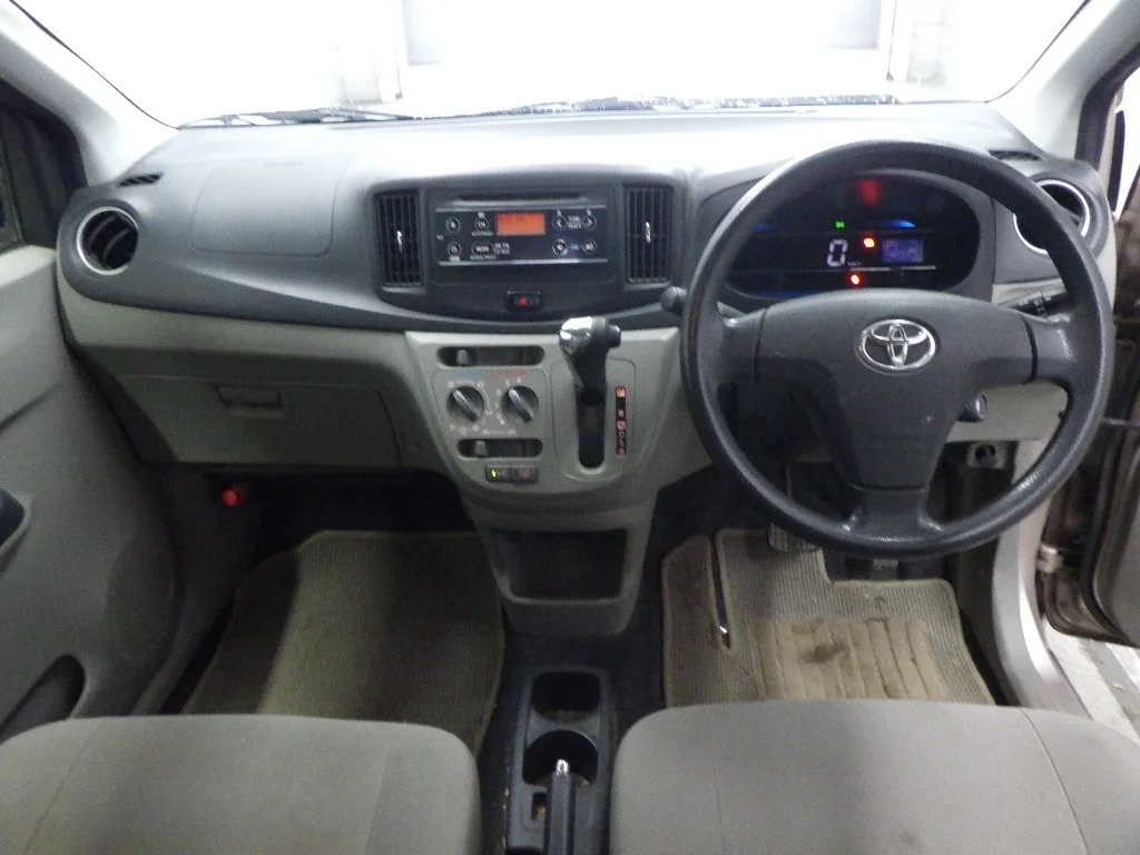 Toyota Pixis Epoch X, миниатюра 3