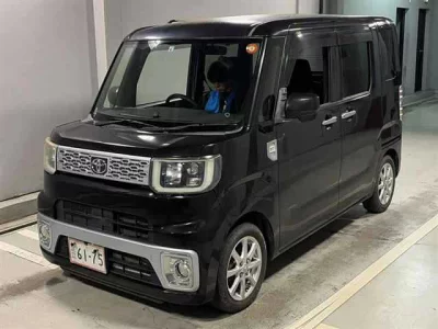 TOYOTA PIXIS MEGA