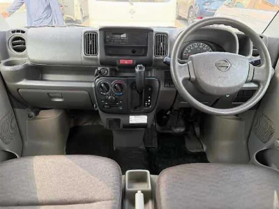 NISSAN CLIPPER VAN