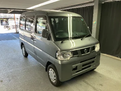 NISSAN CLIPPER VAN