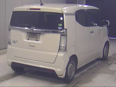 HONDA N BOX SLASH
