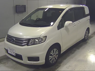HONDA FREED SPIKE
