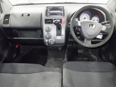 HONDA MOBILIO SPIKE