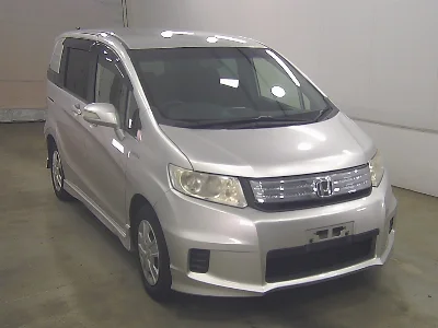 HONDA FREED SPIKE