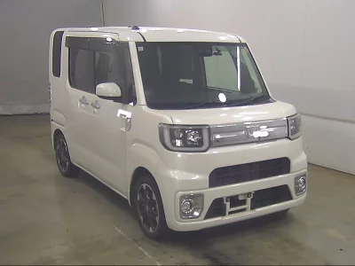 DAIHATSU WAKE