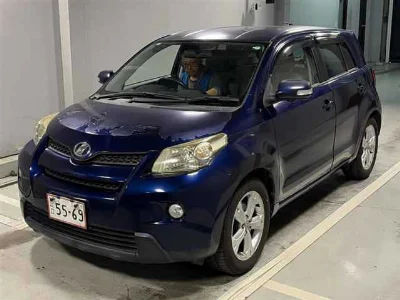 TOYOTA IST