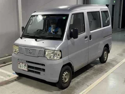 NISSAN CLIPPER VAN