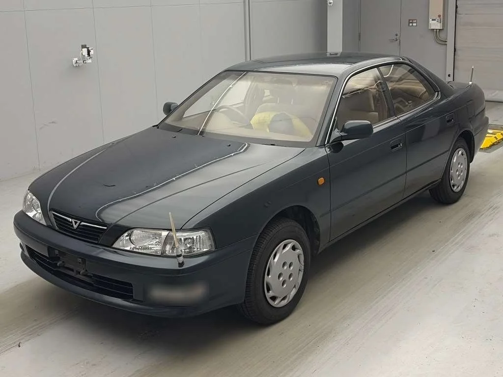 Toyota Vista  с аукциона в Японии